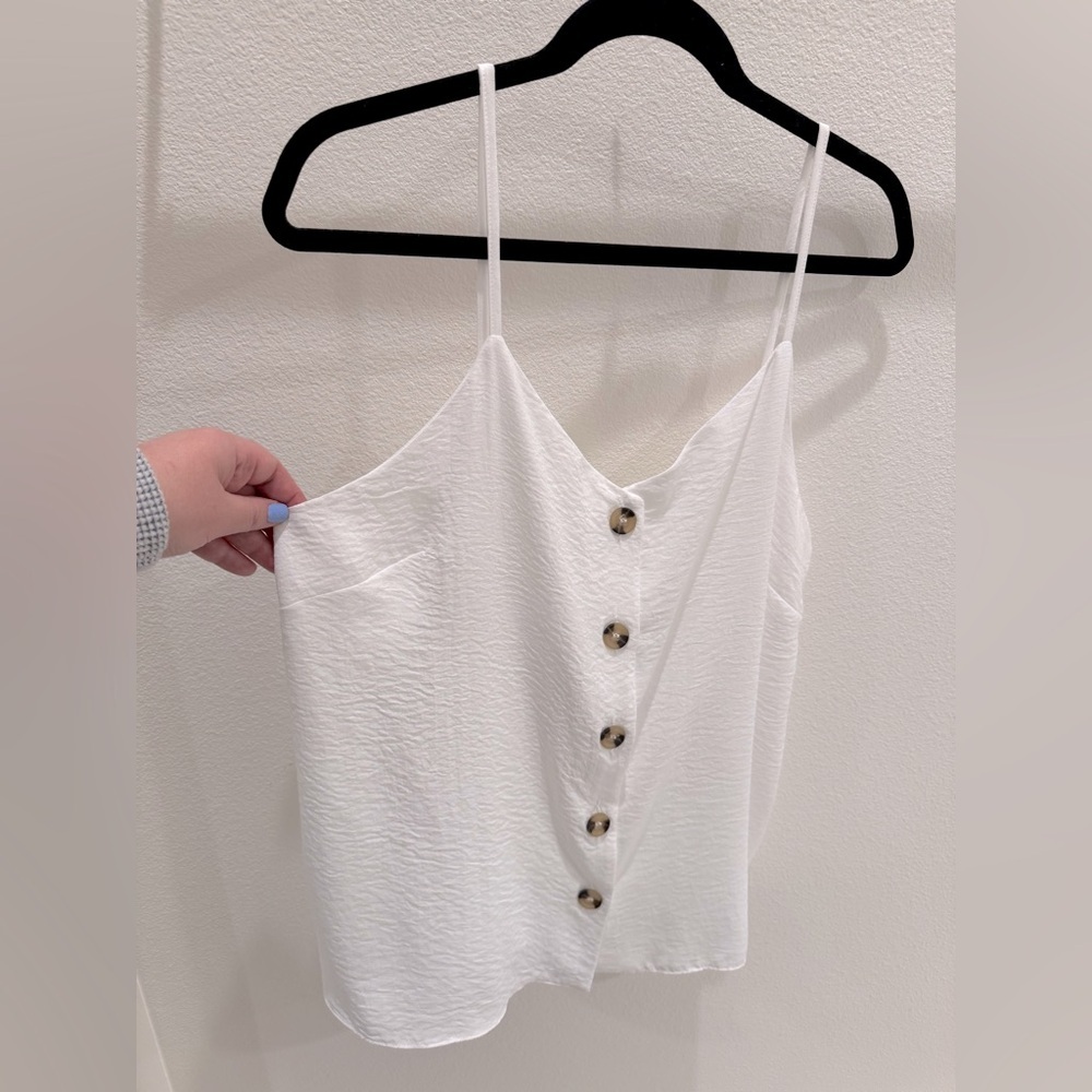 NWT White Button-Down Women's spaghetti strap top size xl - Picture 2 of 4